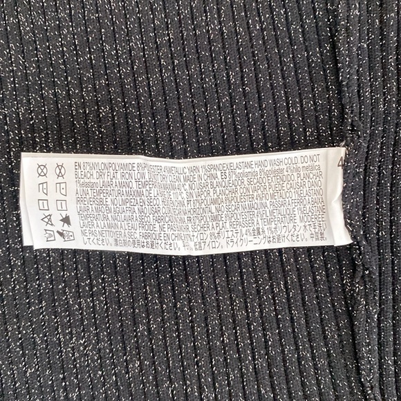 Forever 21 Black Gold Accent Halter Tank - Picture 5 of 6